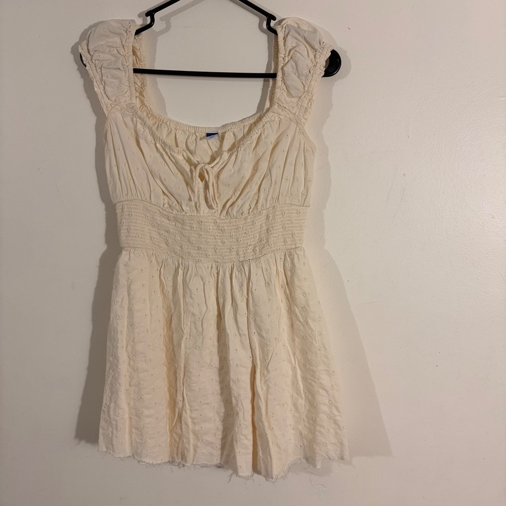Old Navy Eyelet Blouse Womens Small Cream Smocked Peplum COTTAGECORE Boho